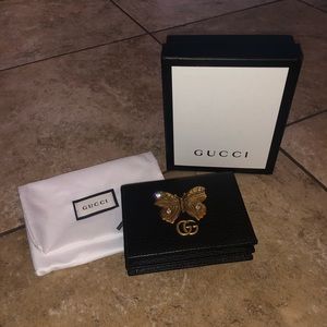 LIKE NEW GUCCI WALLET
